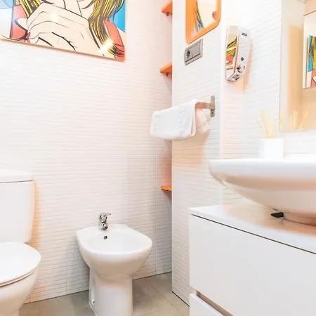 Apartman C54 - Homey 2 Bedroom In Town Málaga