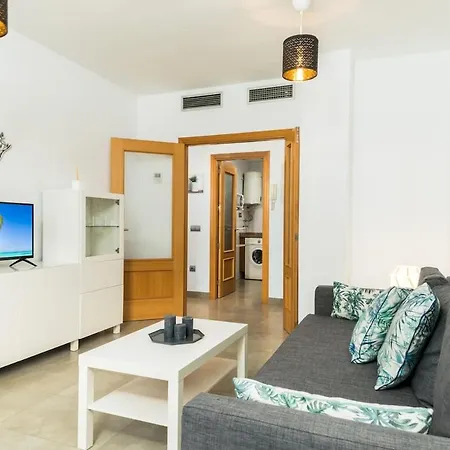 C54 - Homey 2 Bedroom In Town * Malaga