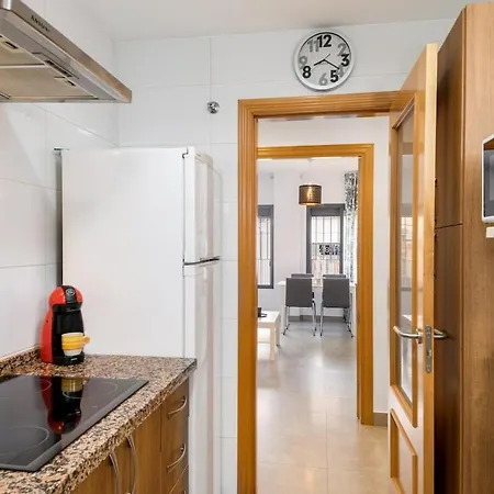 Apartment C54 - Homey 2 Bedroom In Town *